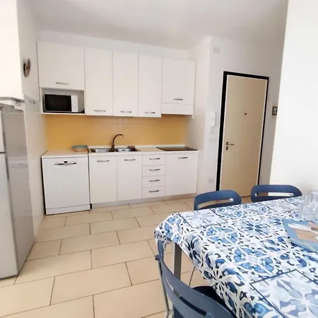 Apartment Zenit *